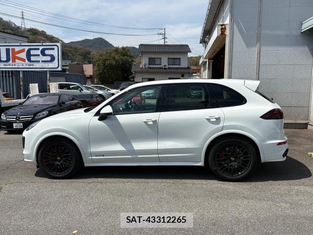 Porsche CAYENNE 2015-06 6246658-8