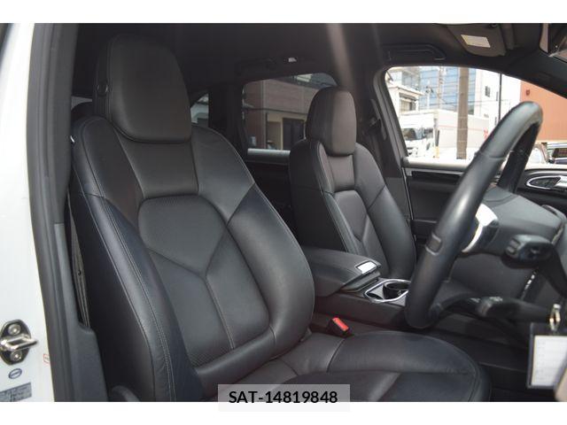 Porsche CAYENNE 2014-12 6546449-10