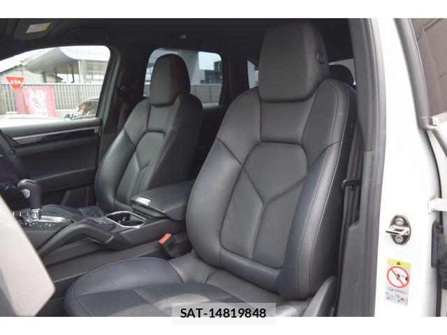 Porsche CAYENNE 2014-12 6546449-11