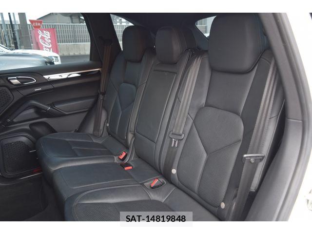 Porsche CAYENNE 2014-12 6546449-12