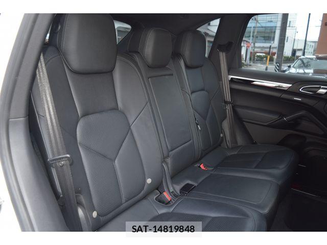 Porsche CAYENNE 2014-12 6546449-13