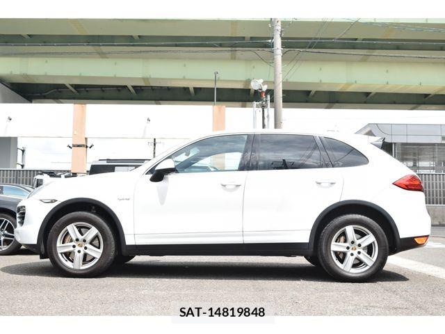 Porsche CAYENNE 2014-12 6546449-6