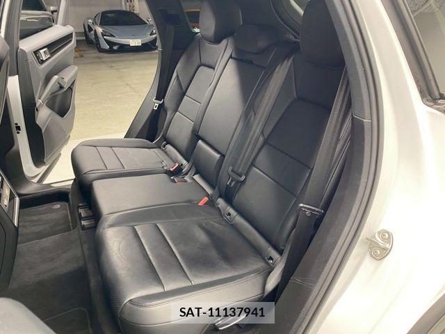 Porsche CAYENNE 2019-12 6614141-7