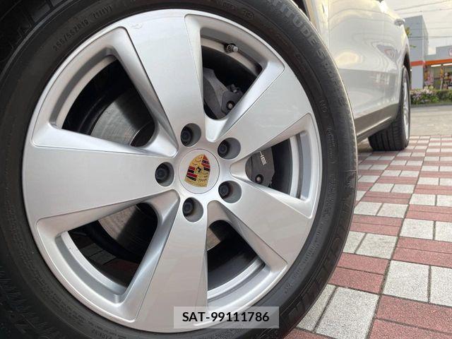Porsche CAYENNE 2019-08 6614142-13
