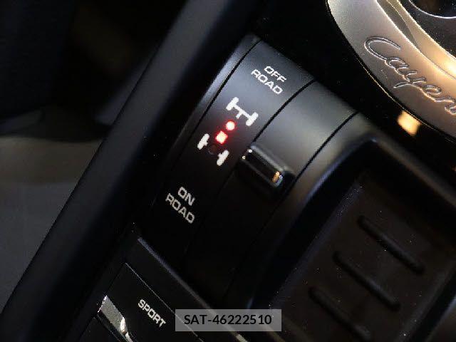 Porsche CAYENNE 2017-04 6642214-13