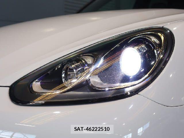 Porsche CAYENNE 2017-04 6642214-23