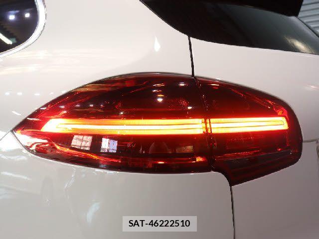 Porsche CAYENNE 2017-04 6642214-24