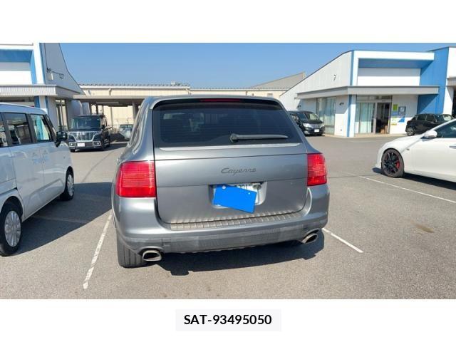 Porsche CAYENNE 2004-04 6997133-7