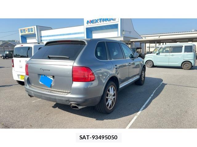 Porsche CAYENNE 2004-04 6997133-8