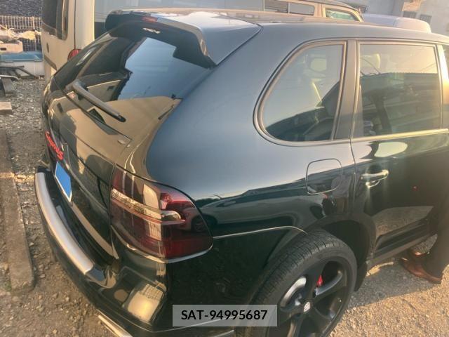 Porsche CAYENNE 2012-02 7215933-7