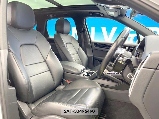 Porsche CAYENNE 2019-03 7223549-9
