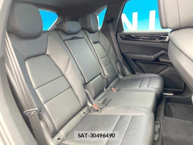 Porsche CAYENNE 2019-03 7223549-10