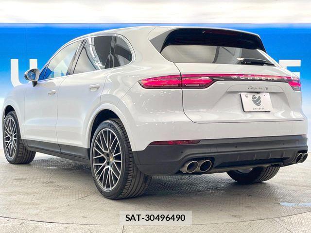 Porsche CAYENNE 2019-03 7223549-14