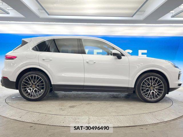 Porsche CAYENNE 2019-03 7223549-15