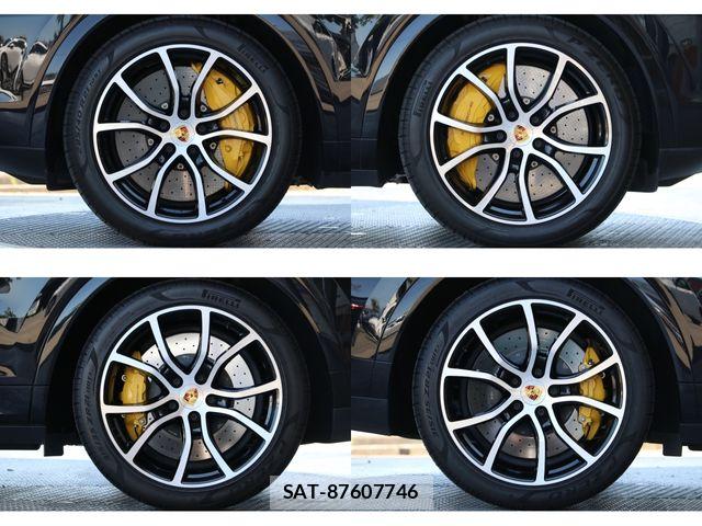 Porsche CAYENNE 2018-12 7251915-14