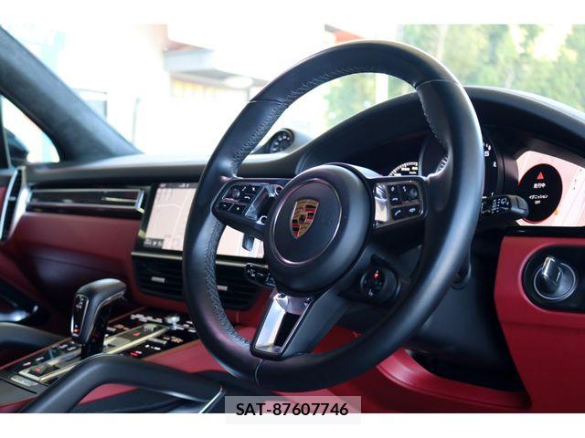 Porsche CAYENNE 2018-12 7251915-15
