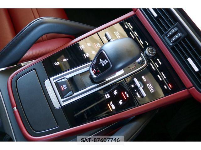 Porsche CAYENNE 2018-12 7251915-18