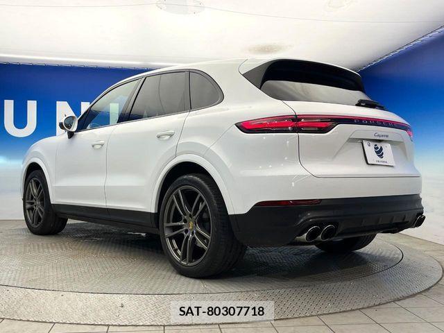 Porsche CAYENNE 2020-06 7251911-18