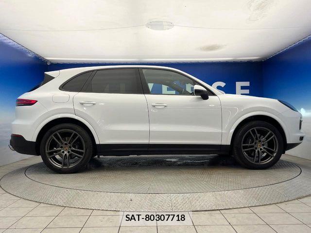 Porsche CAYENNE 2020-06 7251911-19