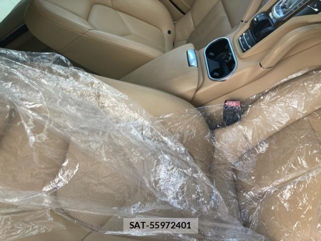 Porsche CAYENNE 2011-06 7272703-17