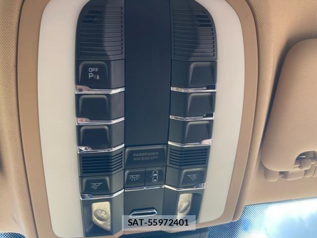 Porsche CAYENNE 2011-06 7272703-24