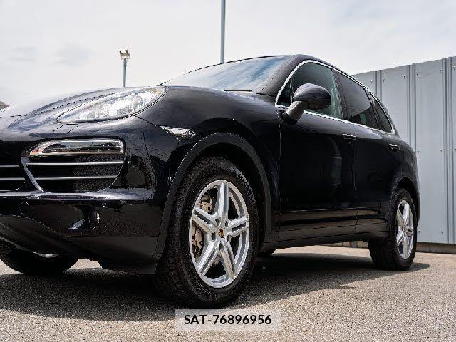 Porsche CAYENNE 2011-04 7215922-10