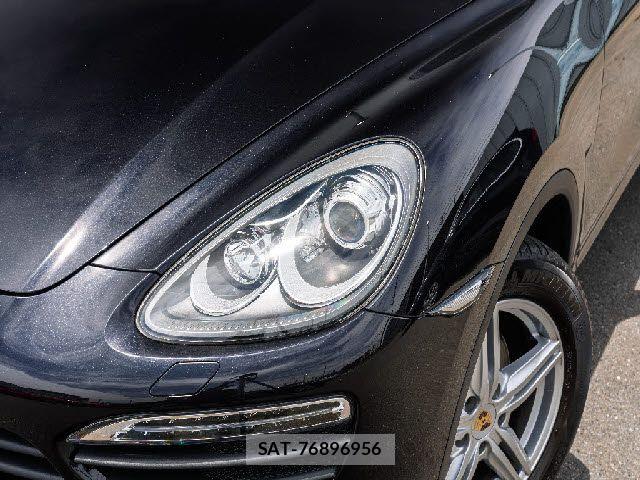 Porsche CAYENNE 2011-04 7215922-19