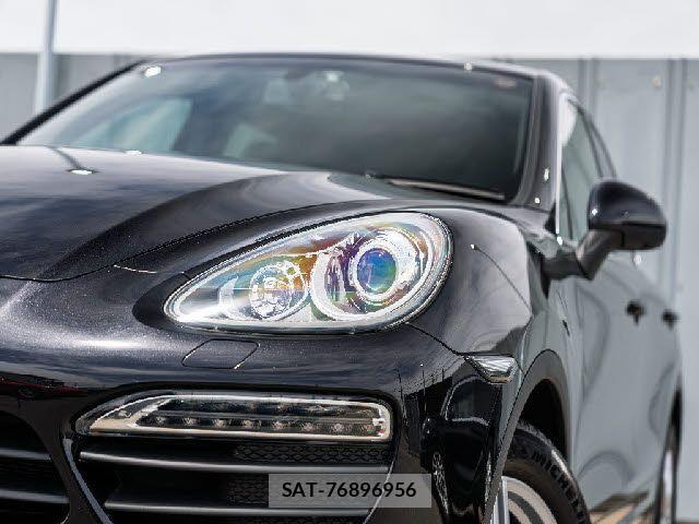 Porsche CAYENNE 2011-04 7215922-28