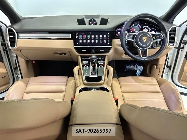 Porsche CAYENNE 2022-11 7329344-1