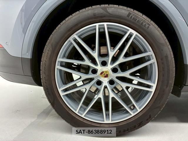 Porsche CAYENNE 2024-01 815149-10