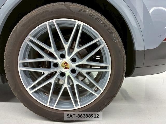 Porsche CAYENNE 2024-01 815149-16