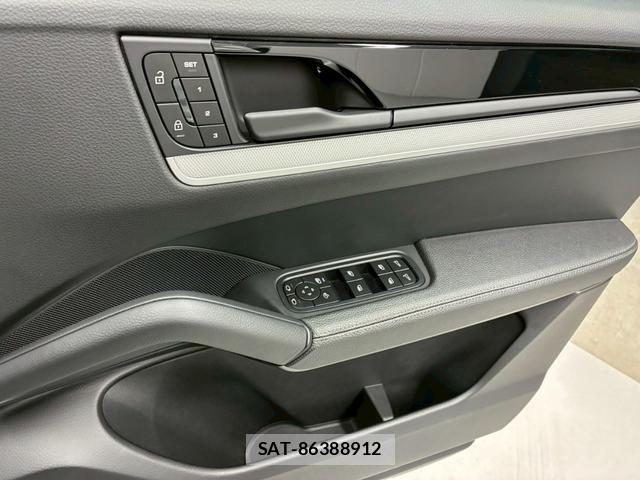 Porsche CAYENNE 2024-01 815149-20