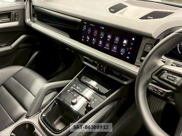 Porsche CAYENNE 2024-01 815149-29