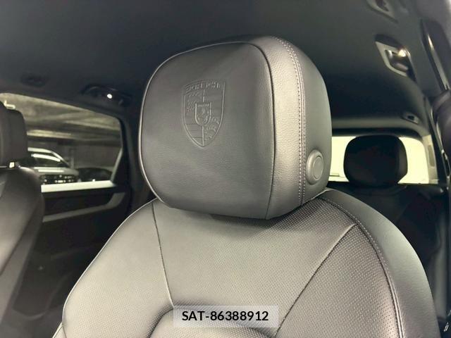Porsche CAYENNE 2024-01 815149-48