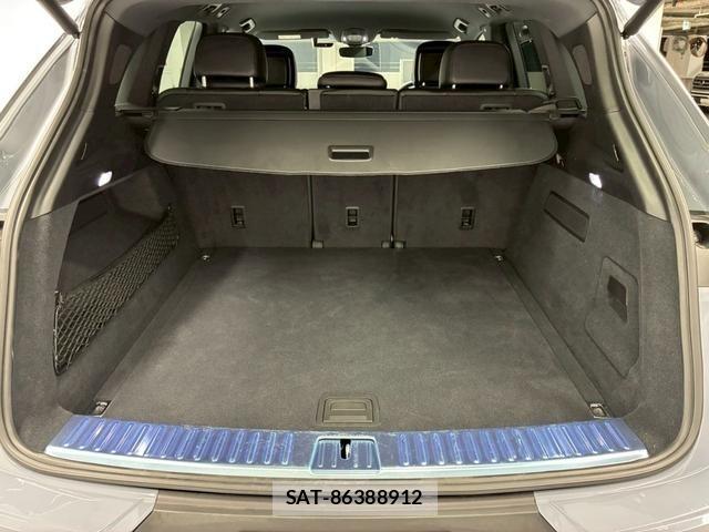 Porsche CAYENNE 2024-01 815149-63