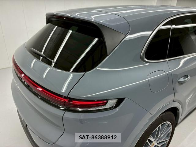 Porsche CAYENNE 2024-01 815149-73