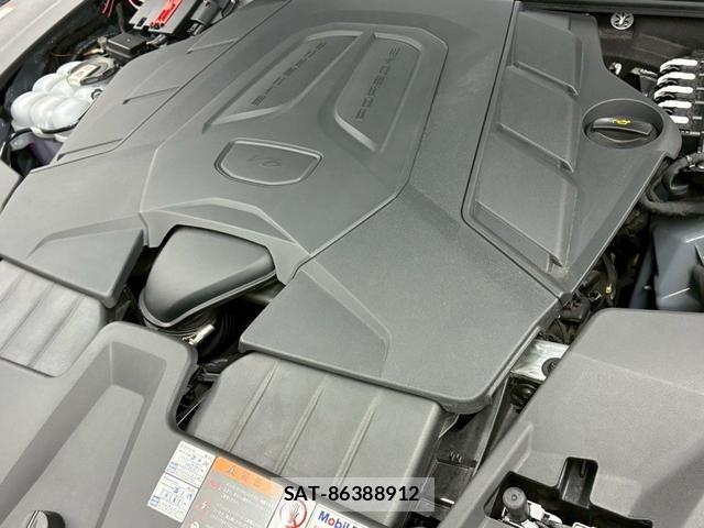 Porsche CAYENNE 2024-01 815149-75