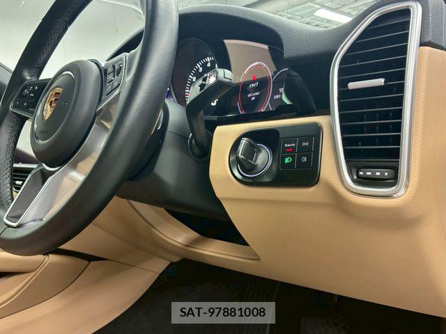 Porsche CAYENNE 2022-12 7456774-24