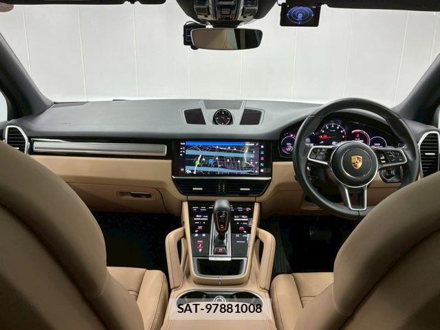 Porsche CAYENNE 2022-12 7456774-2