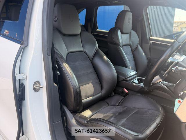 Porsche CAYENNE 2016-09 7456776-9