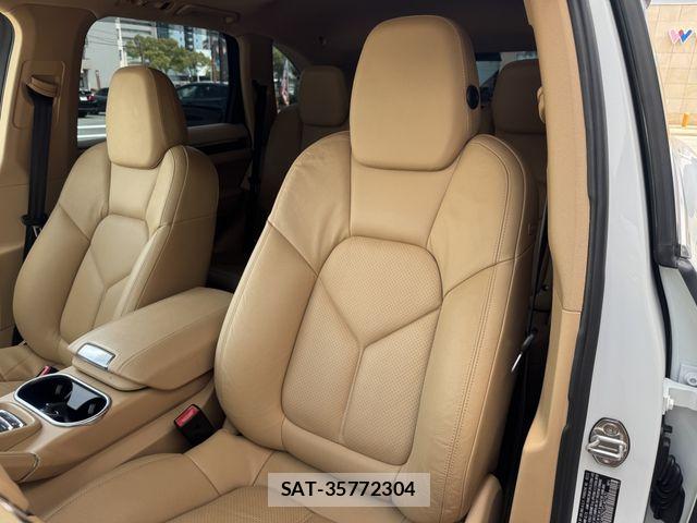 Porsche CAYENNE 2013-03 7456777-24