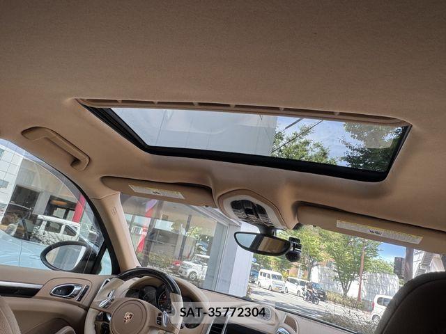 Porsche CAYENNE 2013-03 7456777-28