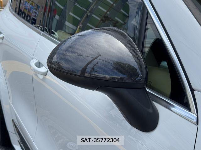 Porsche CAYENNE 2013-03 7456777-7