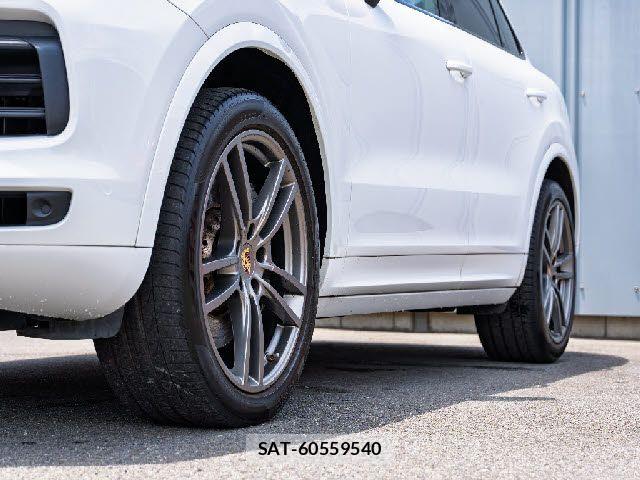 Porsche CAYENNE 2019-12 7456775-10