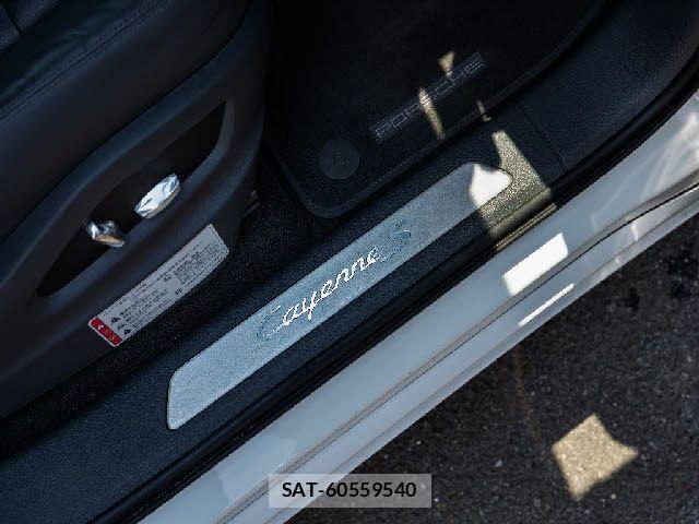 Porsche CAYENNE 2019-12 7456775-18