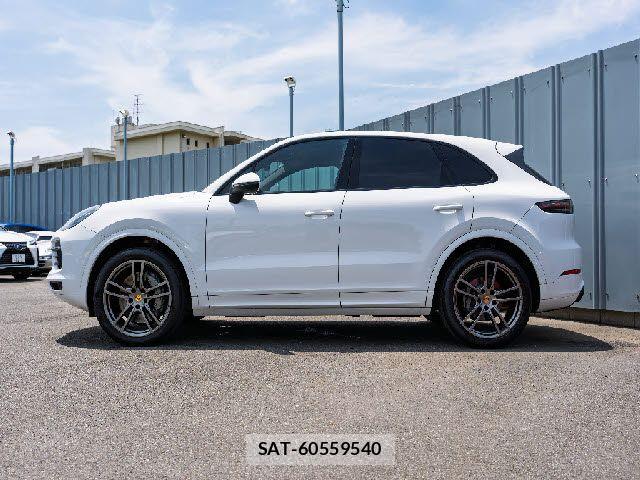 Porsche CAYENNE 2019-12 7456775-26