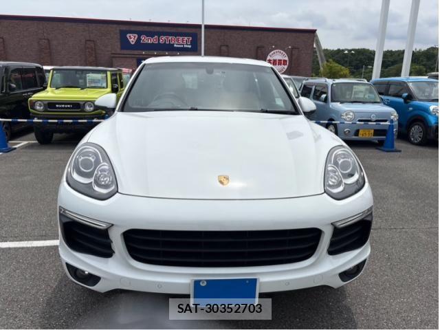 Porsche CAYENNE 2015-08 7619179-0