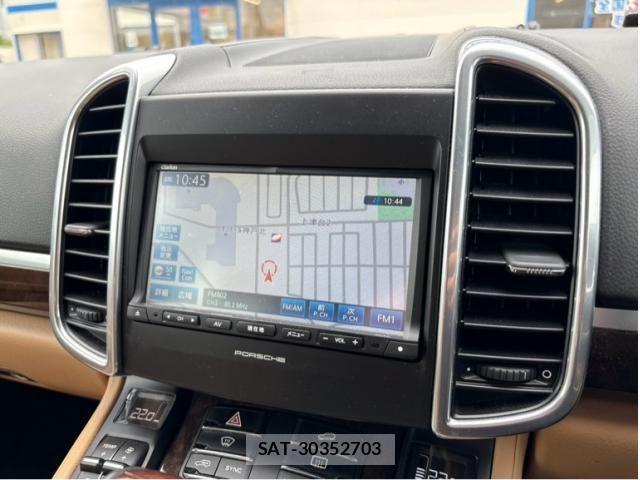 Porsche CAYENNE 2015-08 7619179-12