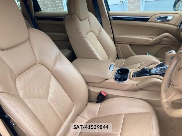 Porsche CAYENNE 2011-09 7727208-13