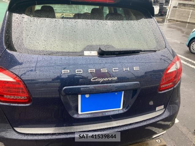 Porsche CAYENNE 2011-09 7727208-3